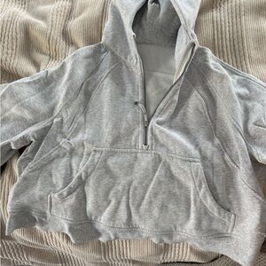 Lululemon size large quarter zip crop